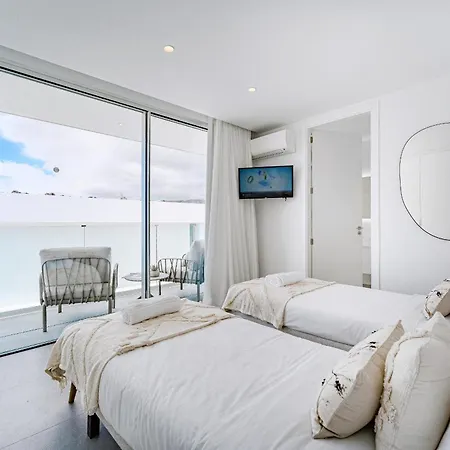 Larisa * Callao Salvaje