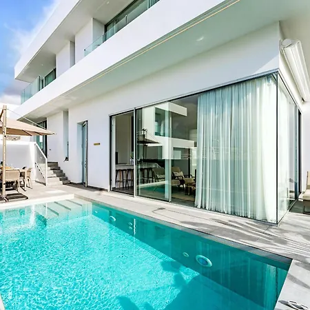 Larisa - Private Heated Pool, Chill Out And Bbq