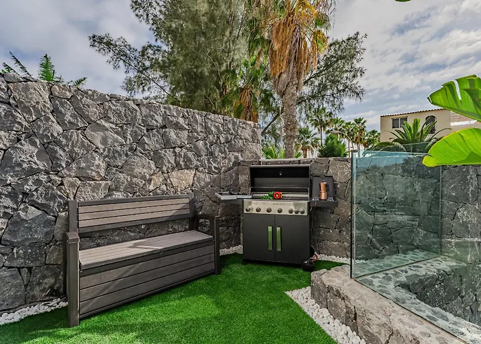 Larisa Villa Callao Salvaje